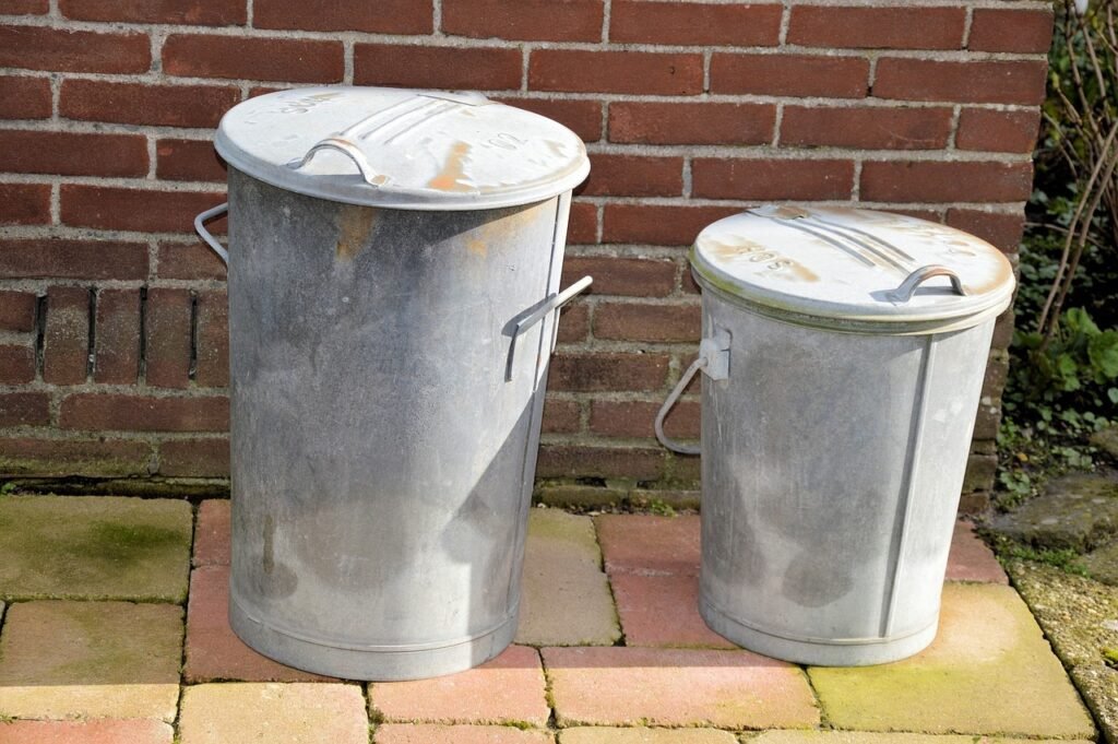 trash, can, dirt-316028.jpg